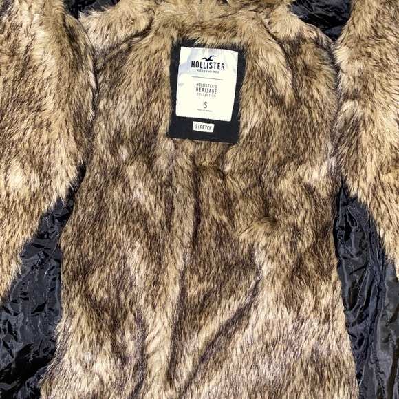 Hollister winter jacket - Picture 3 of 4